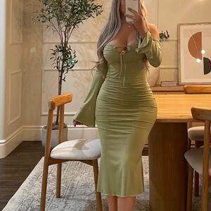 Olive Green Off-Shoulder Ruched Bodycon Dress